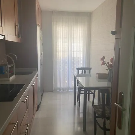 A 70 M. De La Juderia * Córdoba